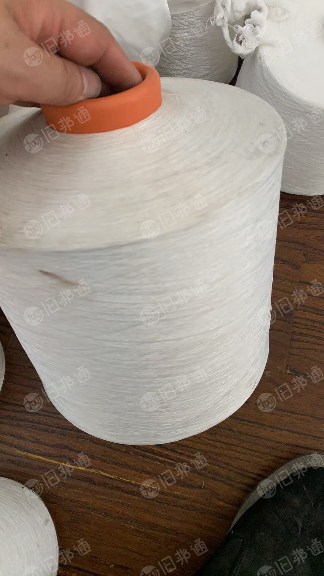 出售库存涤纶丝，涤纶短纤，涤纶网络丝，400D-500D的，统货走，货在浙江杭州