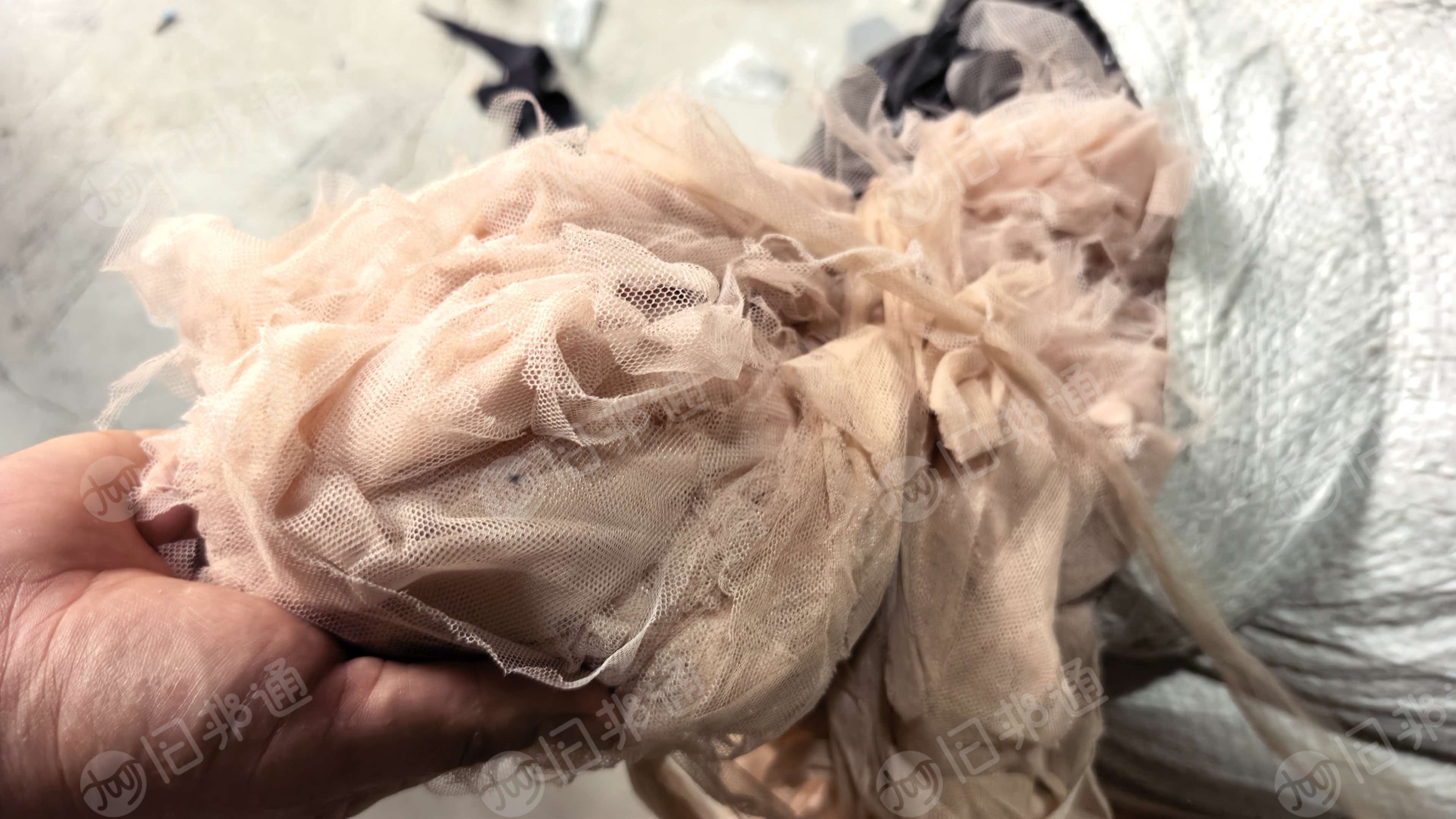 长期大量出售纯尼龙废布，锦纶废布，尼龙里布，月供几十吨，货在广东汕头