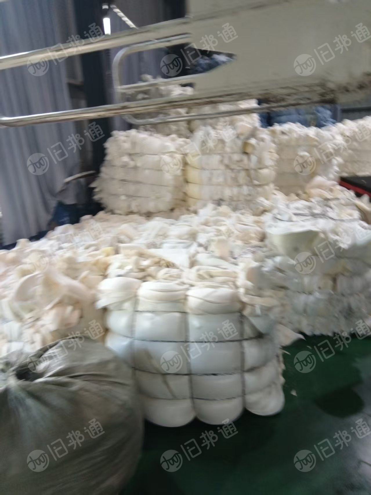 长期出售做枕头下来的记忆绵下脚料,海绵下脚料,记忆海绵,密度38,每周十吨左右,货在山东淄博