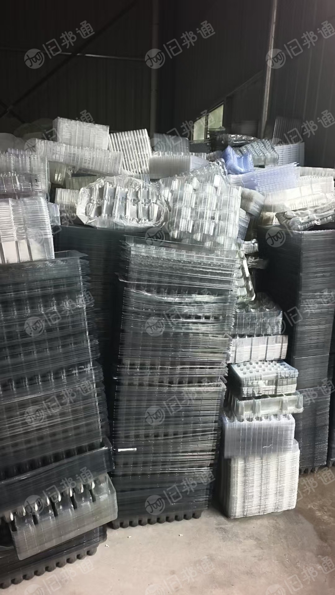 长期出售pet吸塑盒毛料（带标签不带标签都有）已分开