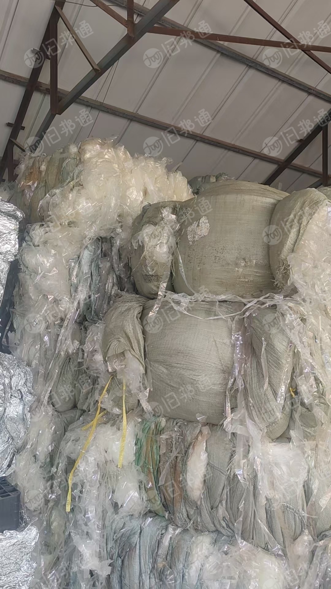 出售PET膜废料，不带胶，现货20吨