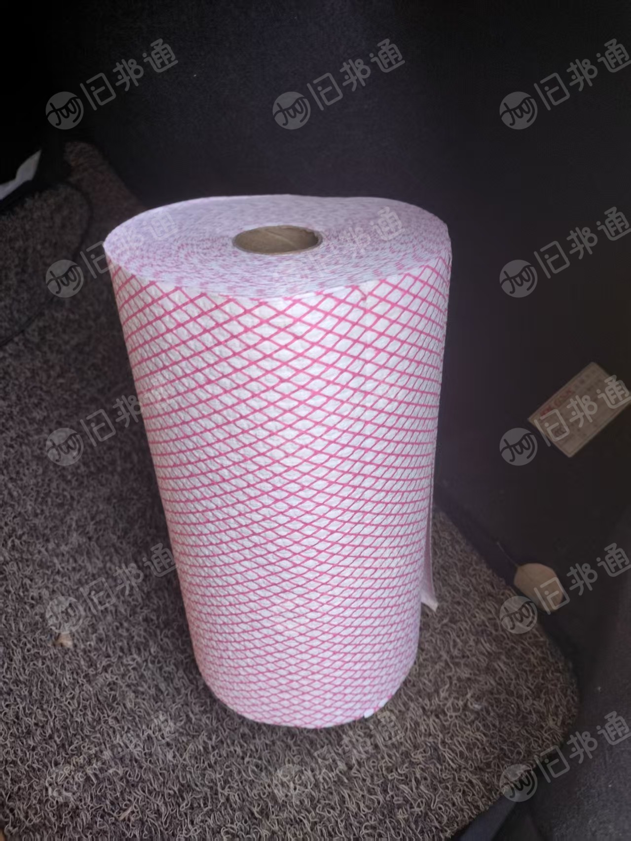 长期出售PP木桨水刺无纺布,涤纶木桨水刺无纺布,水刺无纺布尾货,门幅60-110都有