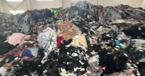 长期出售废布料黑料，废纺黑料，旧衣服黑料，燃烧料，月供千吨，在江苏苏州