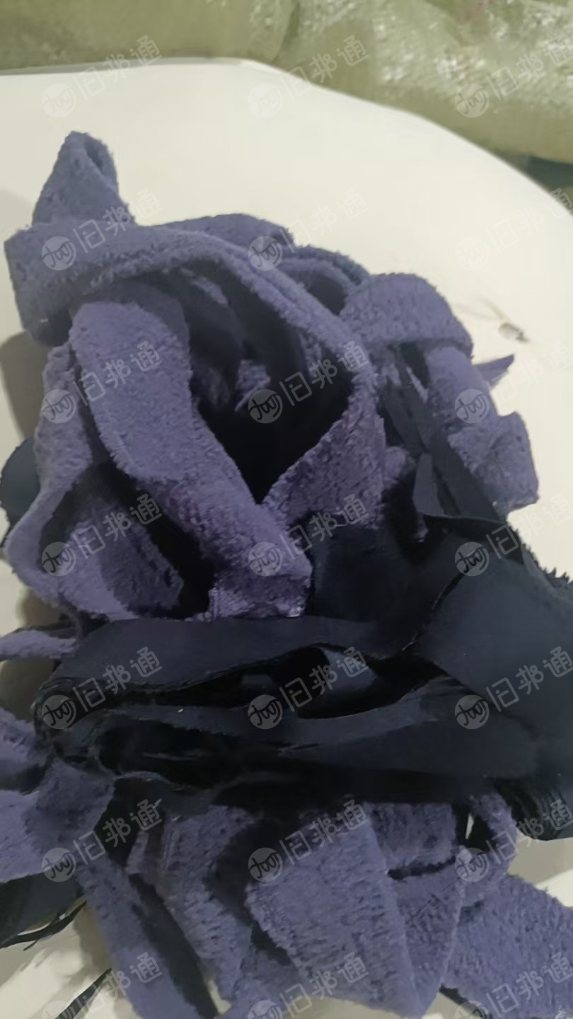 长期出售涤纶废布，涤纶边角料，有白色跟老色的，一天能发9.6一车，在浙江湖州