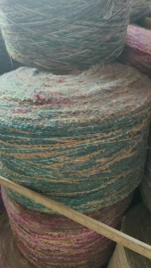 出售库存纱线，涤纶纱线，打绳纱，只能打绳子用，现货有10吨，货在江苏无锡