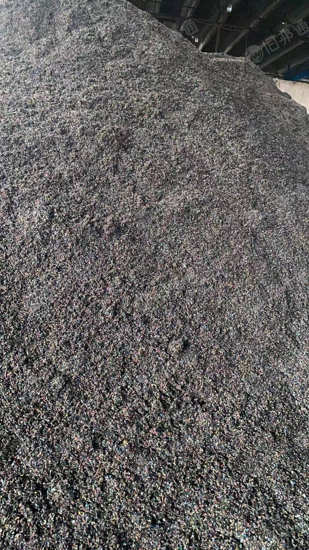 出售pvc线管破碎料，是汽车电线下来破碎的，月供几百吨