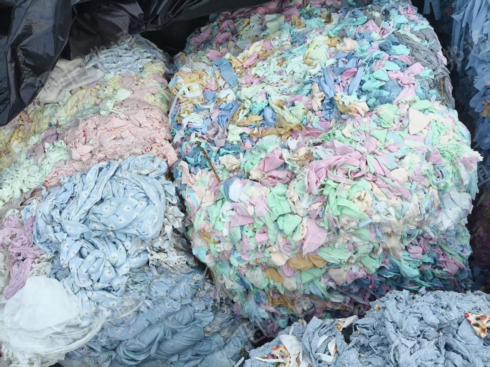 长期出售浅色涤纶废布，涤纶边角料，现货60吨，在河南商丘
