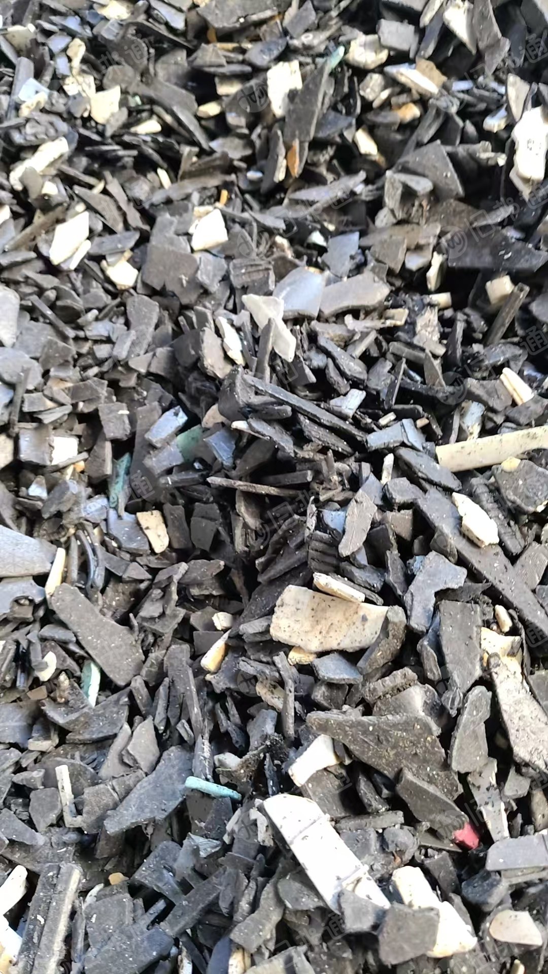 出售ABS破碎料，电视机下来的，环保的，冲击11个，每个月几十吨