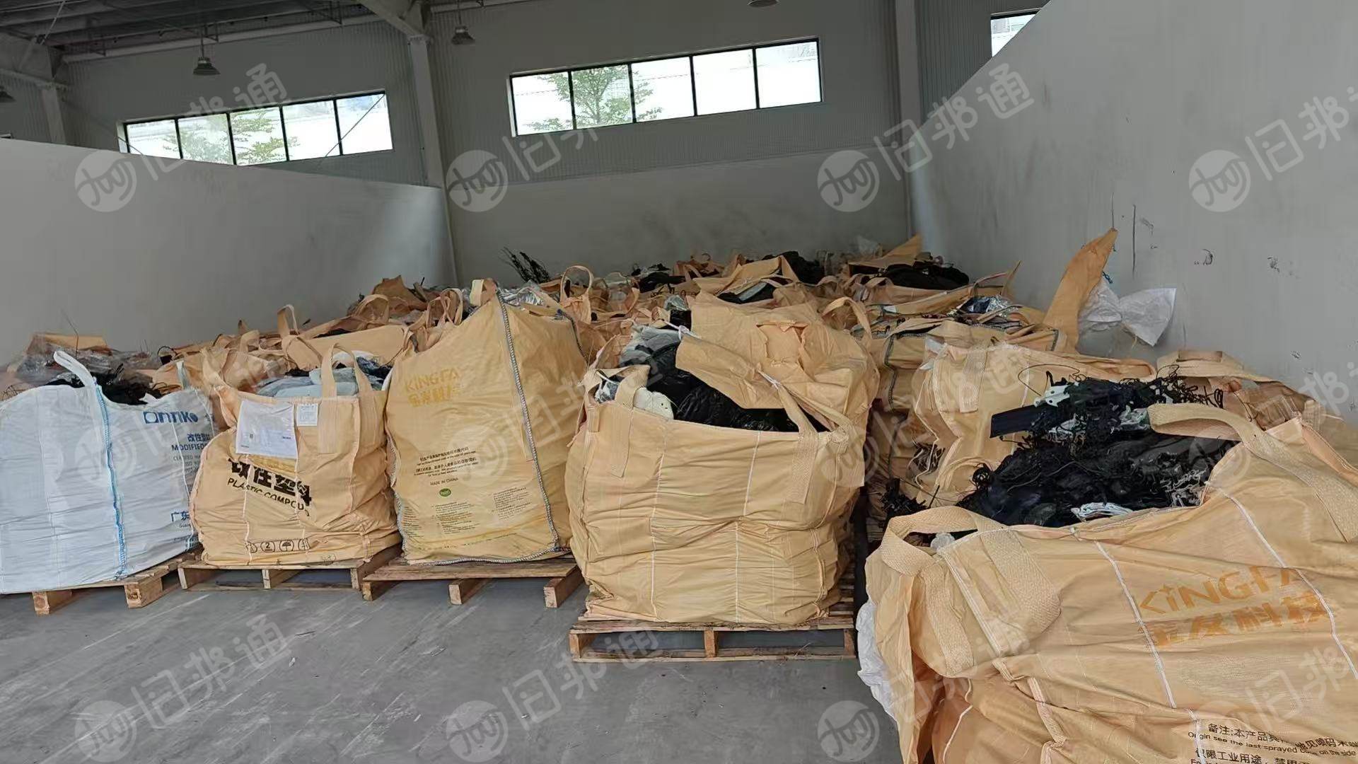 长期出售混合机头料废料，含亚克力/pp/pc都有，现货100多吨