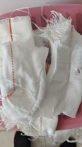长期出售一批消防水带下来的涤纶废布，涤纶边角料，月供一百吨，在江苏盐城