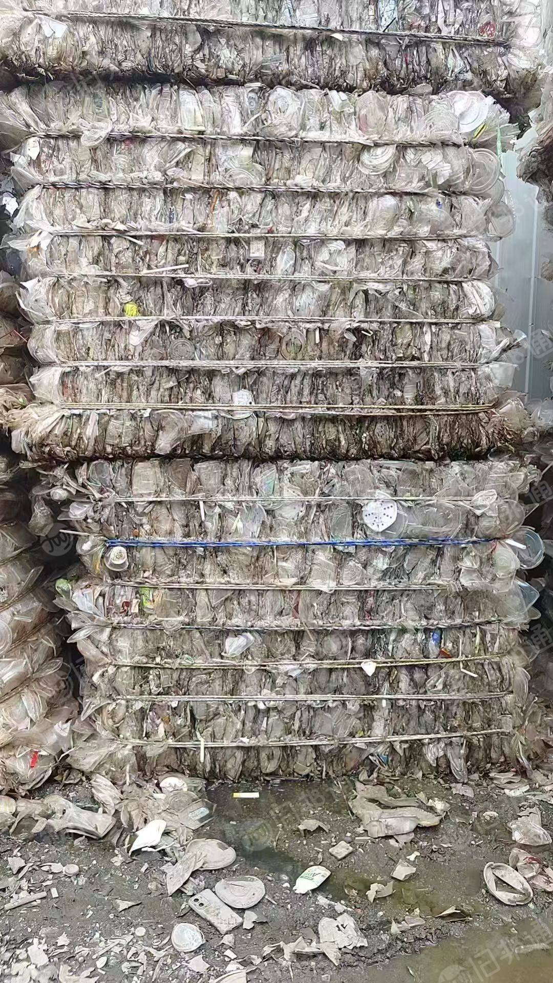 出售PP餐盒压块，现货一挂