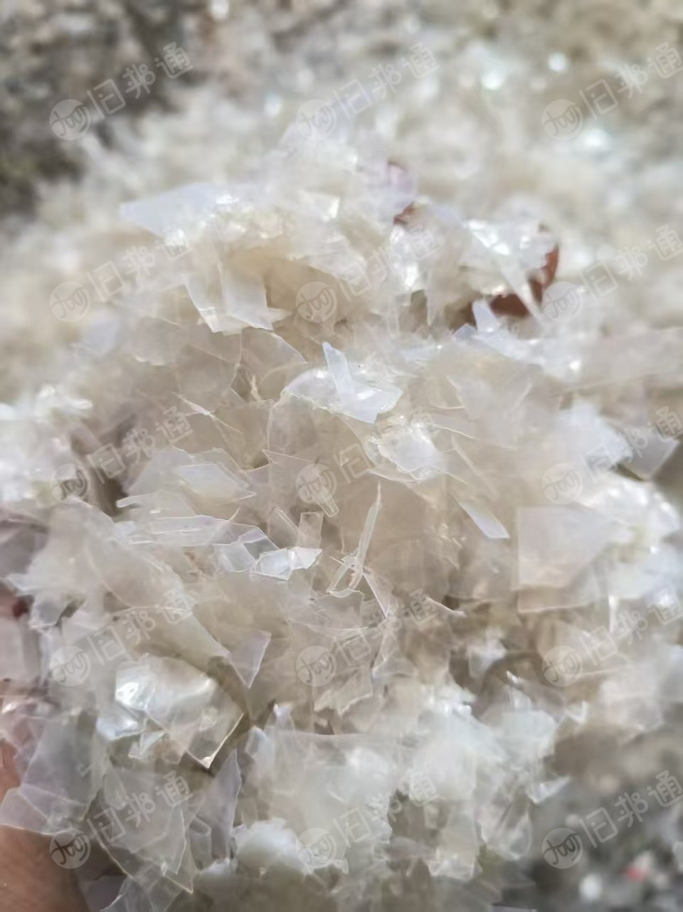 长期出售PVC铝合金包装膜破碎料