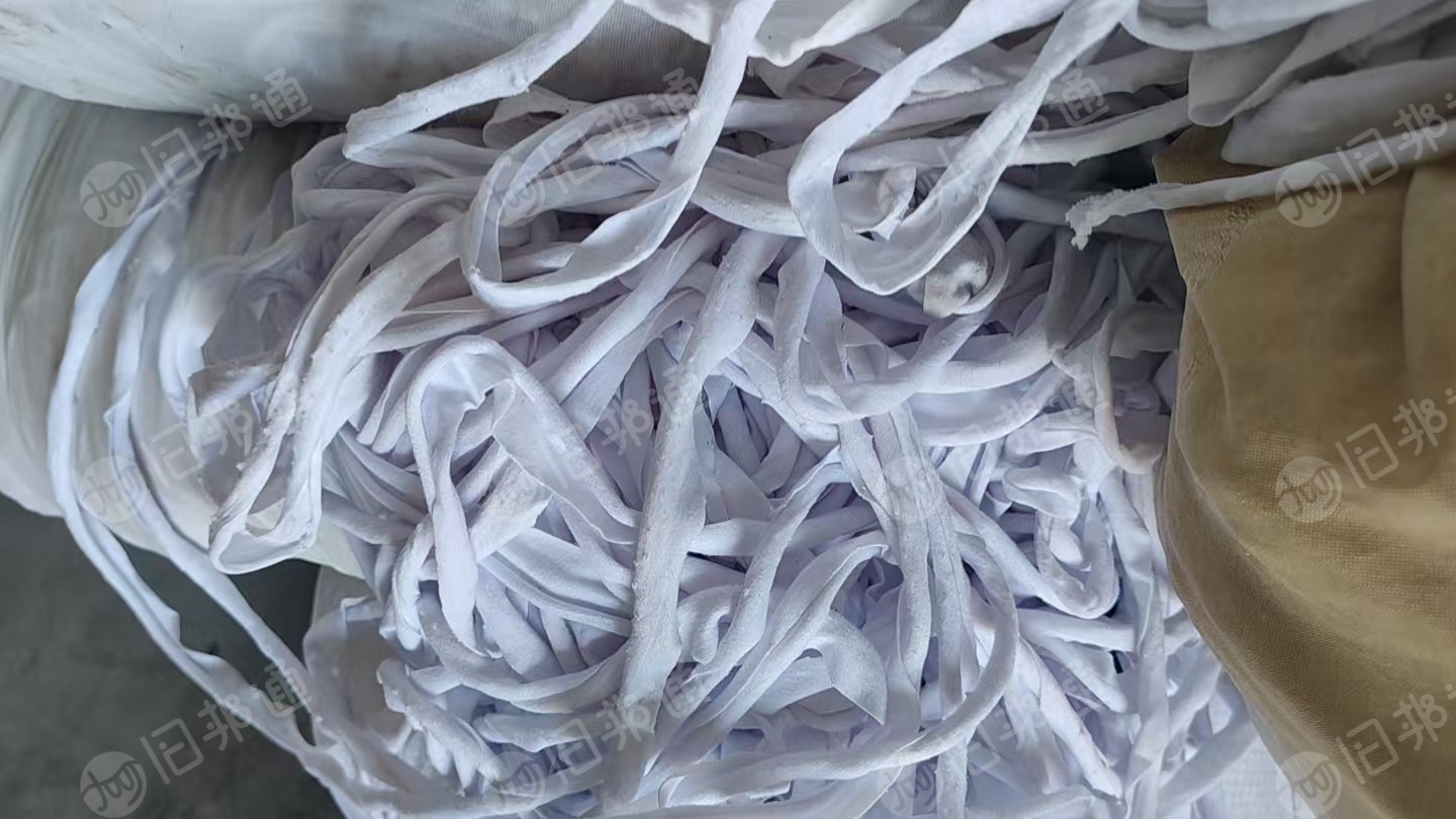 长期出售白色氨纶废布，涤氨废布，牛奶丝，可以拉丝，氨纶含量10-15左右，现货有60-70吨