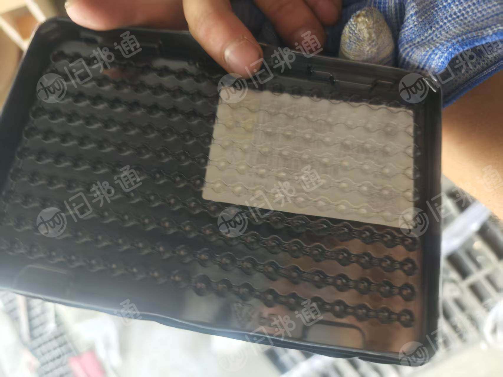 出售电子厂下来的吸塑盒毛料，透明和黑色一起