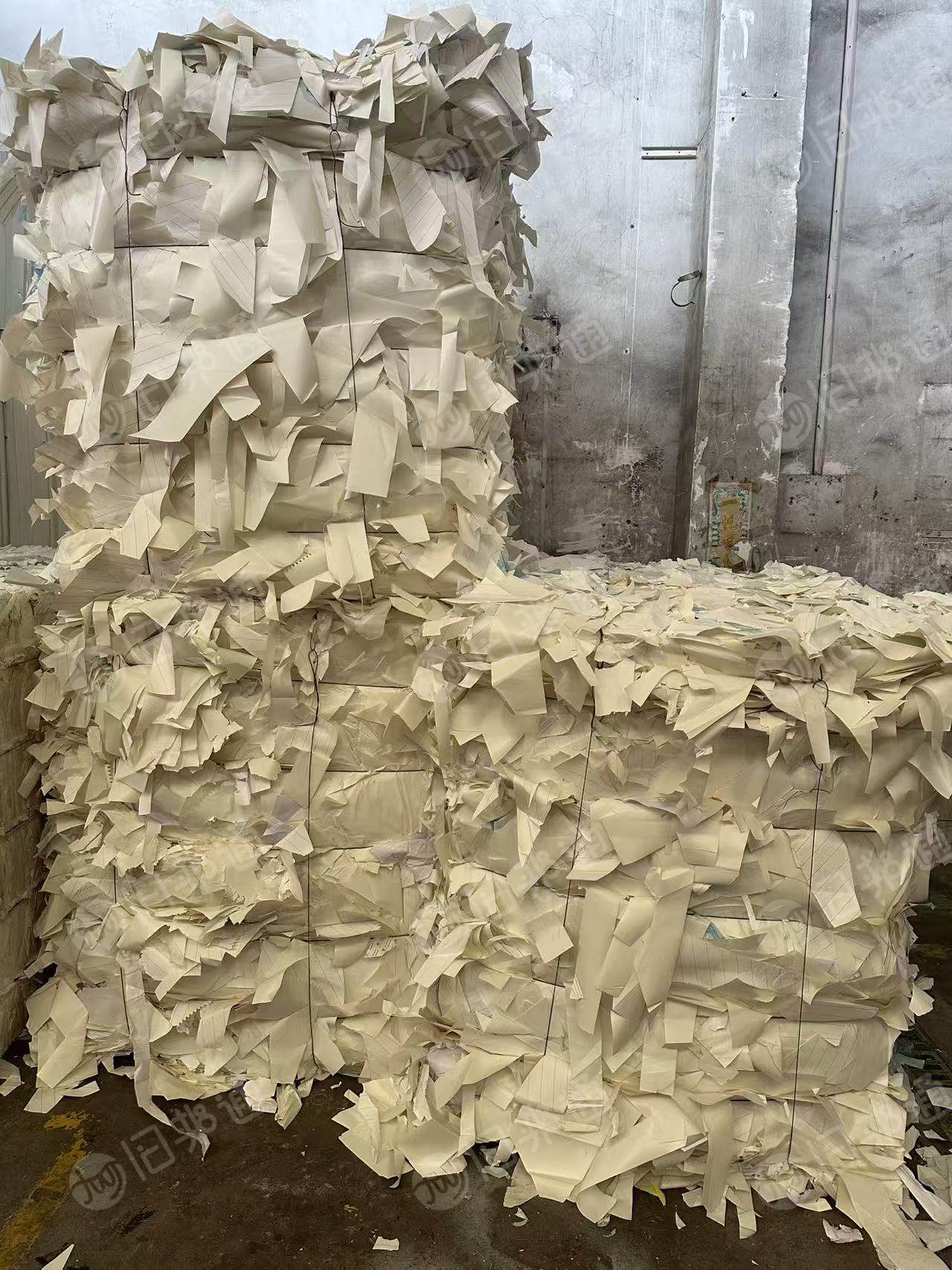 长期出售白色鱼竿纸废料，带一点胶