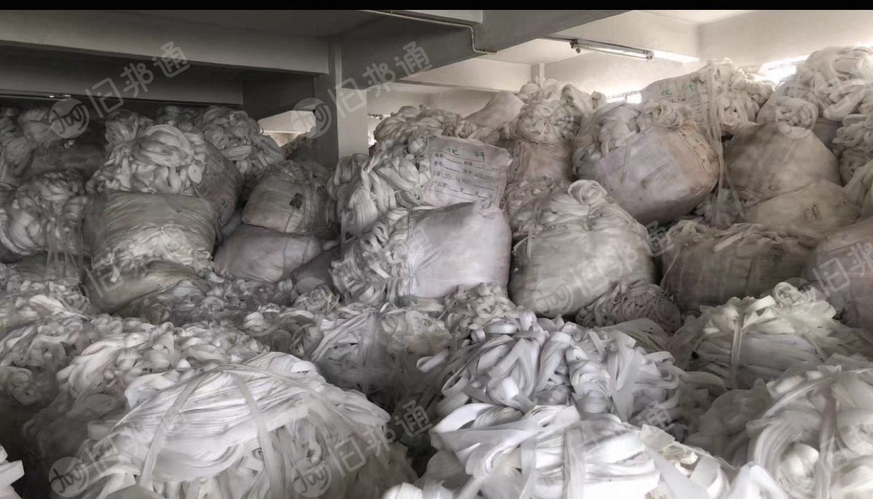 长期出售涤纶浸渍无纺布边角料，白色边角料，平纹含胶
