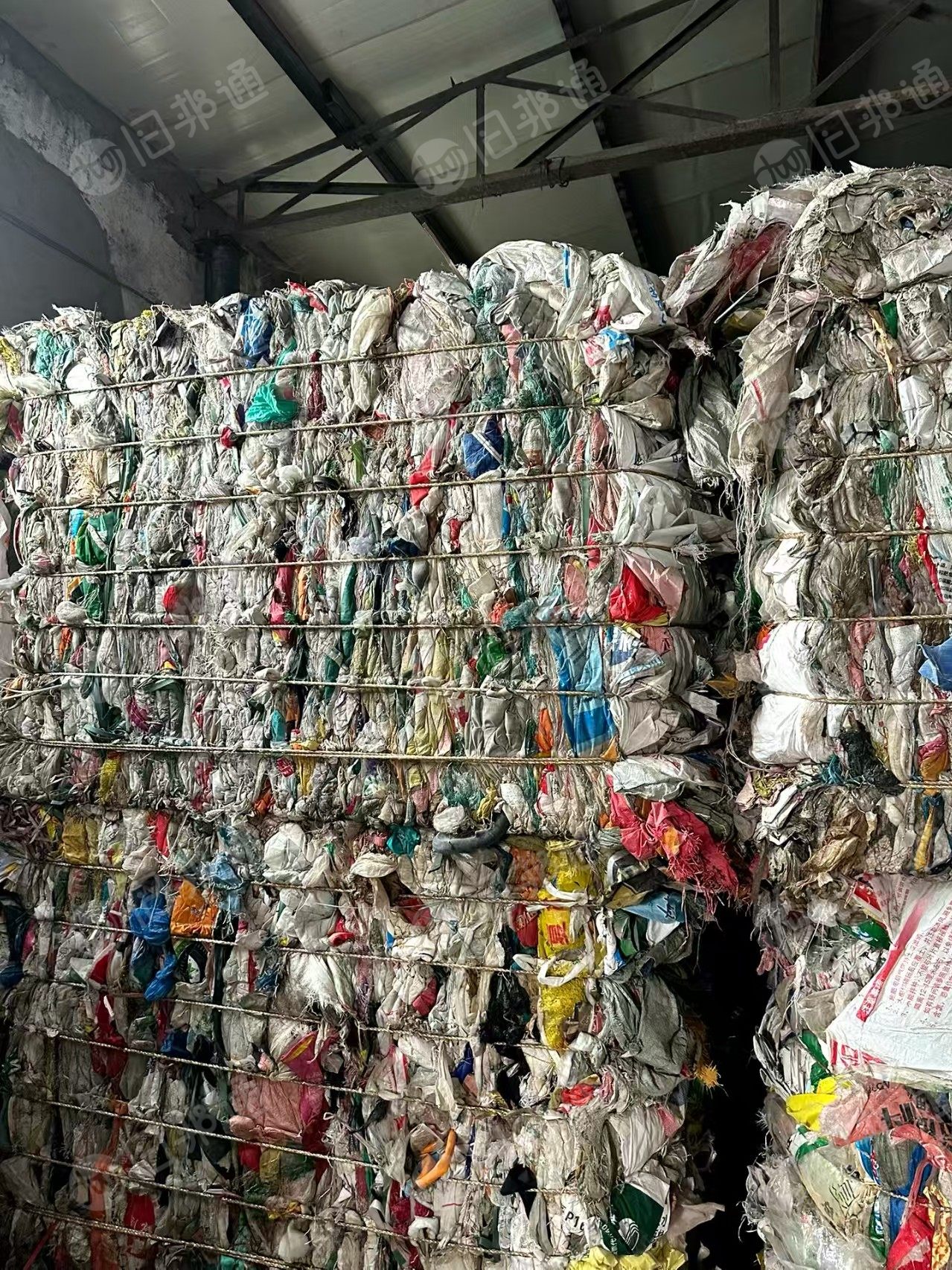 长期出售杂色水洗编织袋废料，现货一挂车