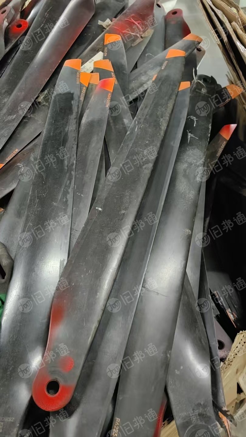 长期出售大疆废旧桨叶 ，T100桨叶，现货一吨多