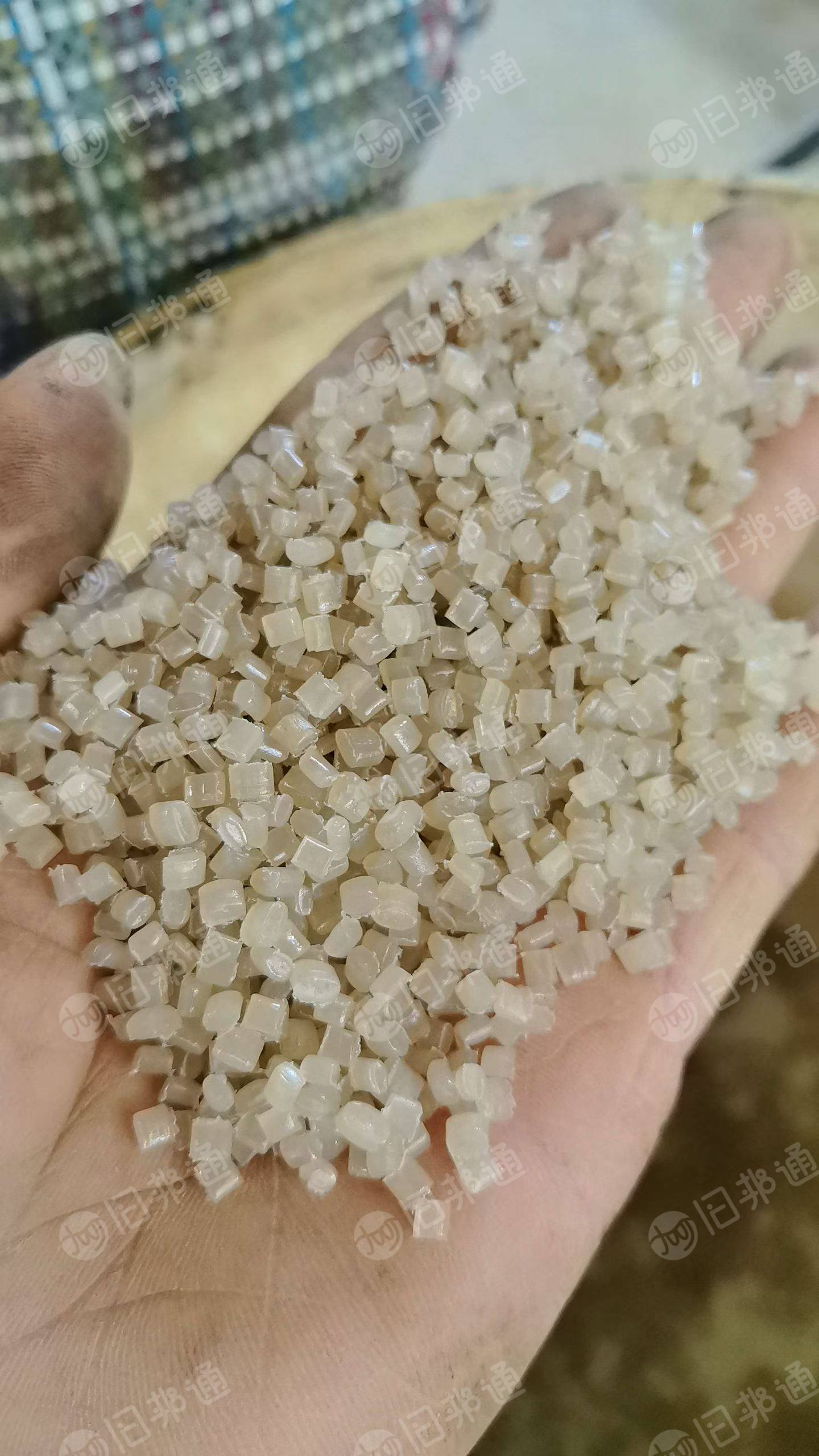 长期出售PE颗粒，过80目，可根据客户要求定制，货在广西南宁