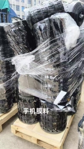 长期出售pc复合手机膜废料，中间含胶水，现货50吨