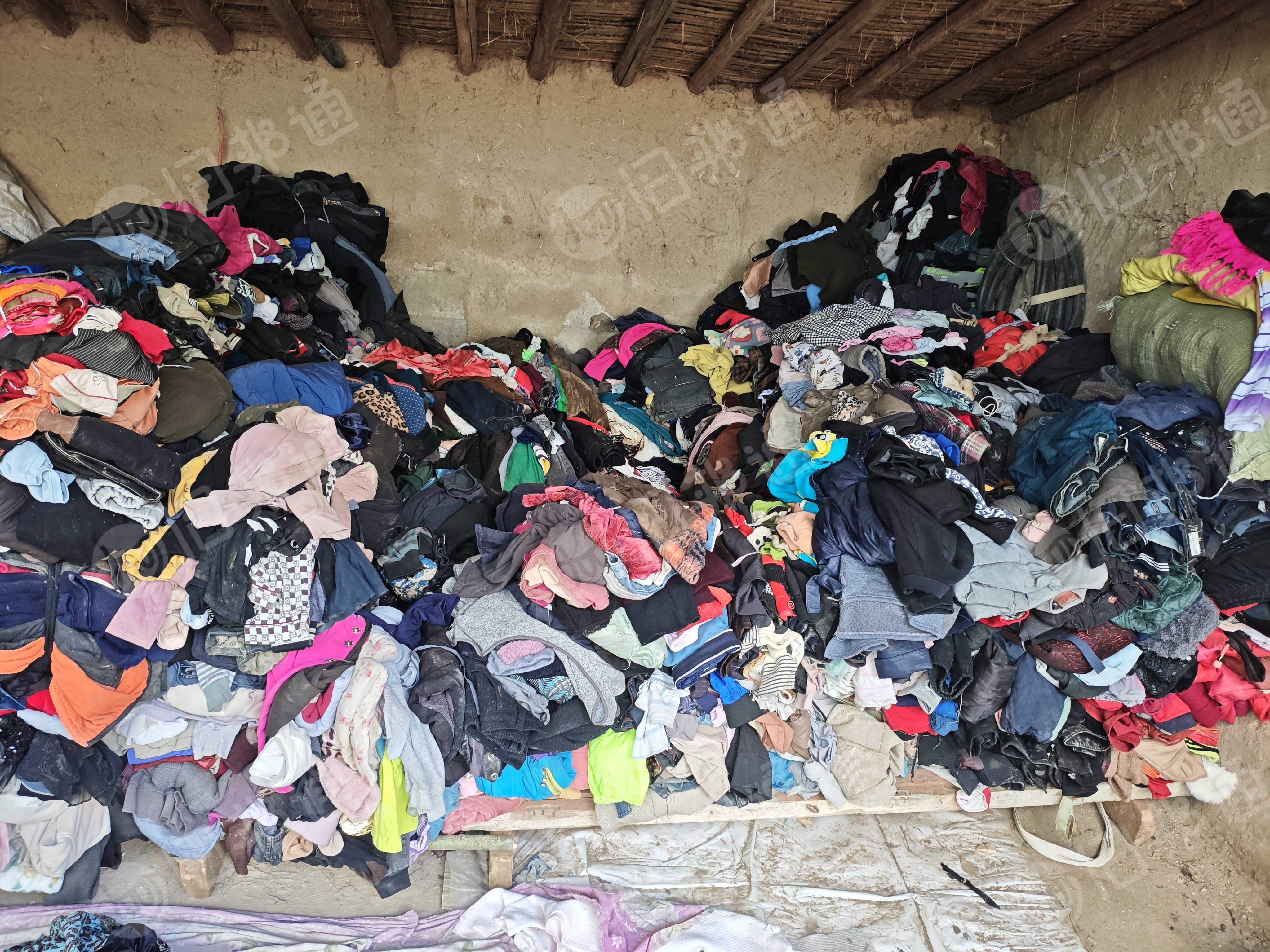 长期出售旧衣服黑料，燃烧料，月供25吨，在甘肃定西