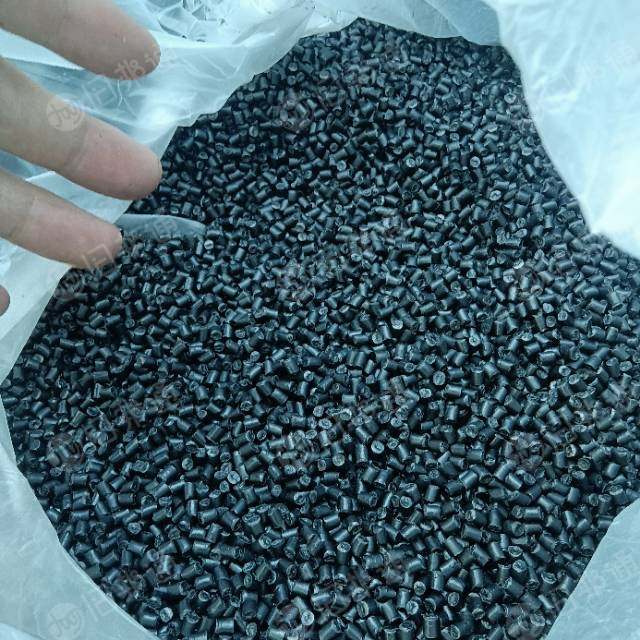 出售黑色PP颗粒，冲击7个，过40目的，现货几百吨
