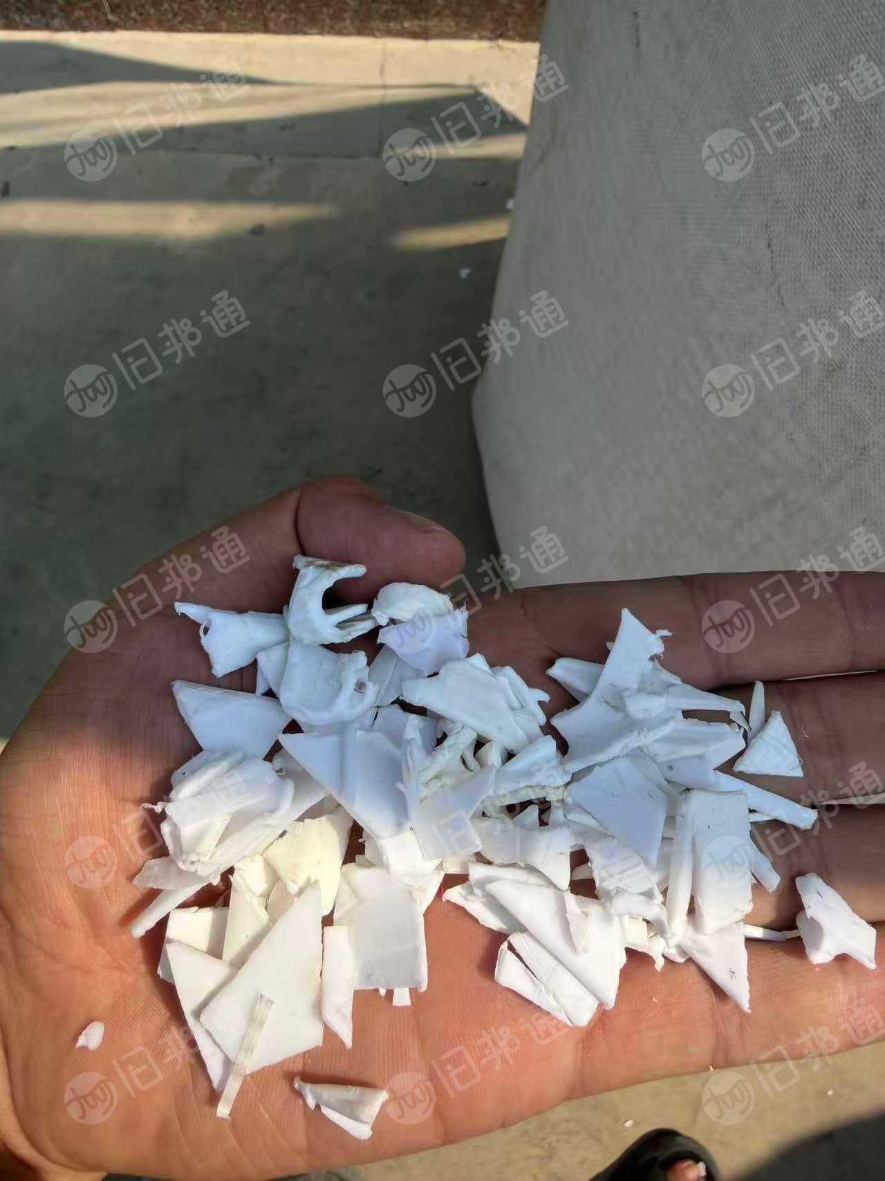 出售无字桶破碎料，现货一车