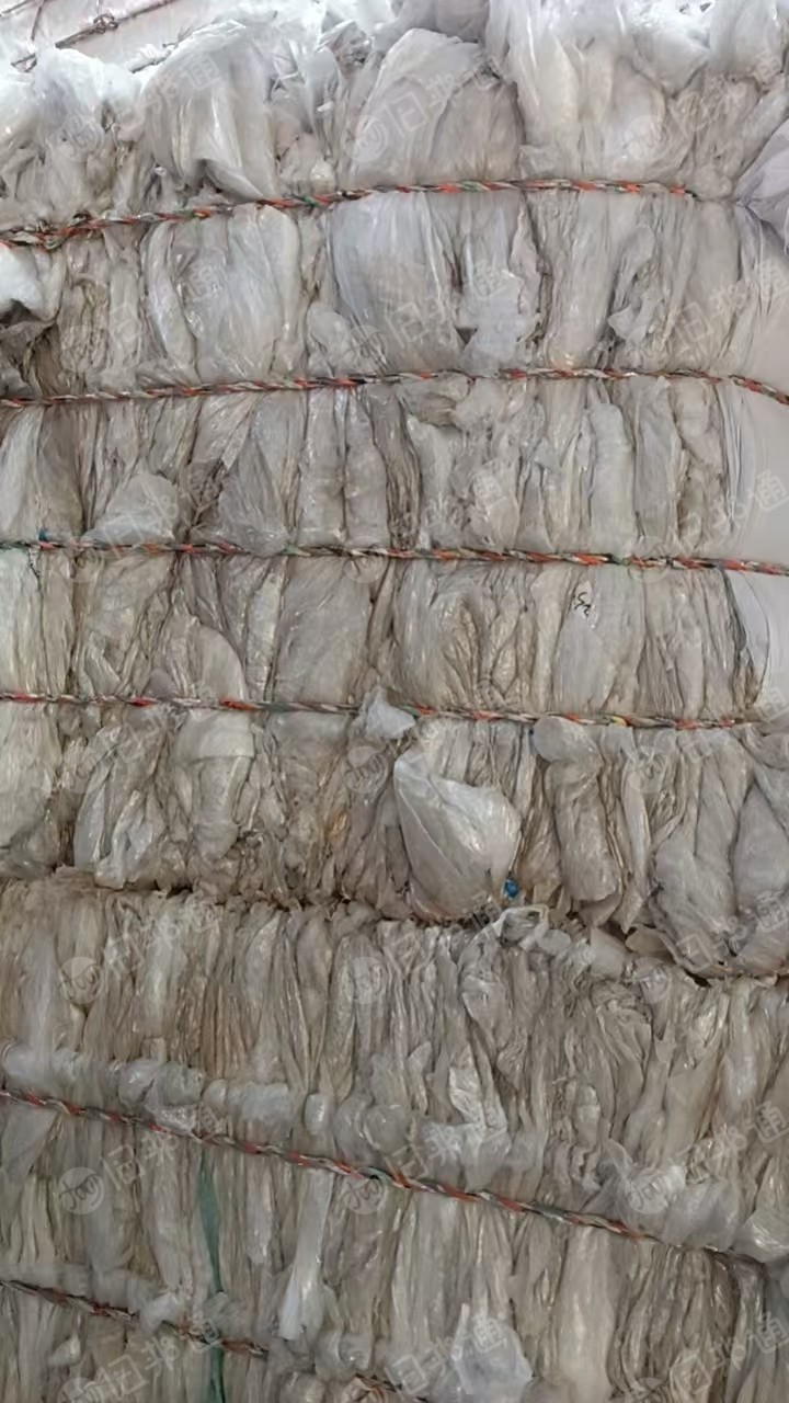 出售水洗缠绕膜，现货20多吨，造粒用