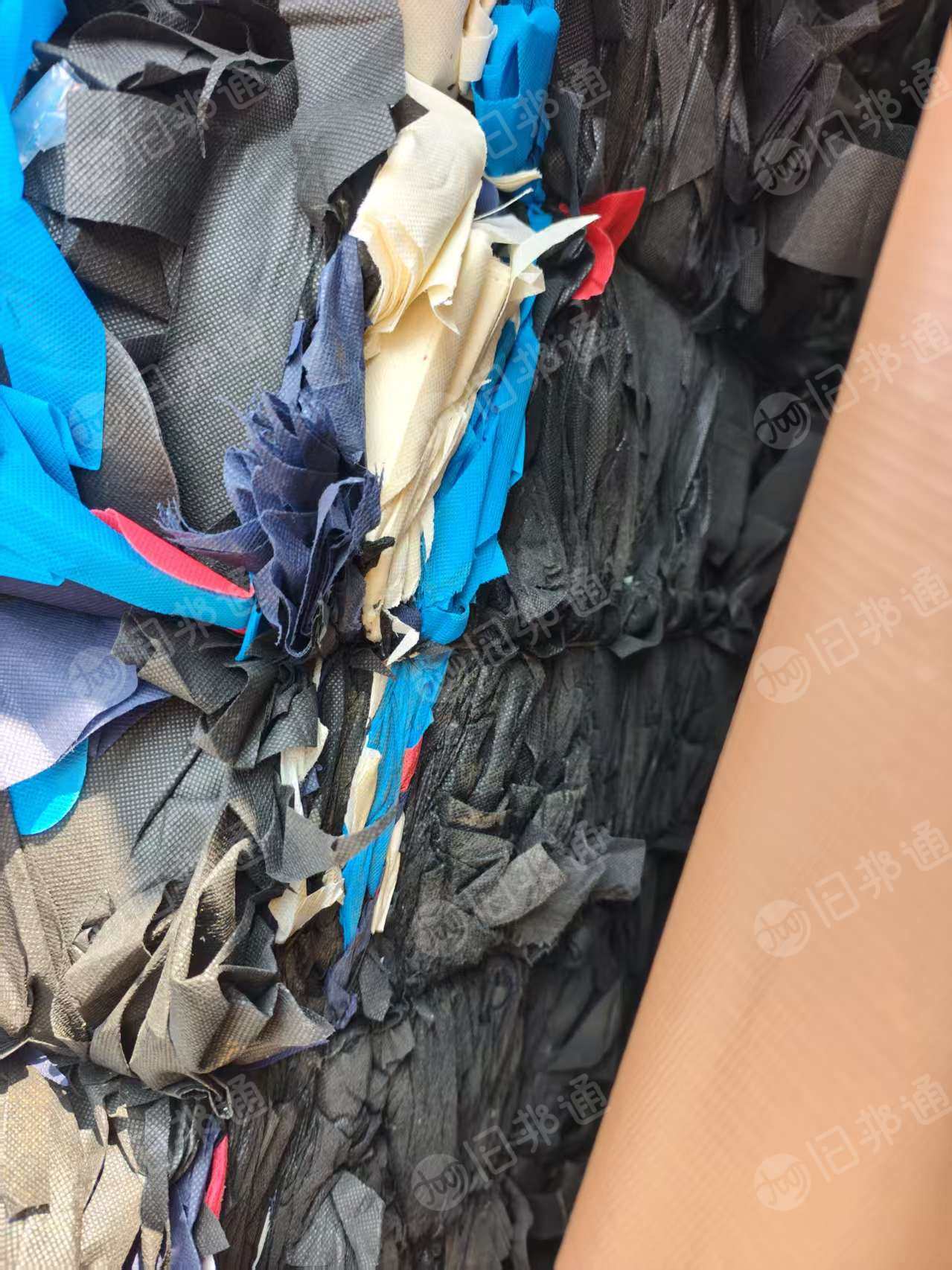 长期出售pp无纺布边角料，pp无纺布，含填充跟不含填充的都有，统货走，货在河北廊坊