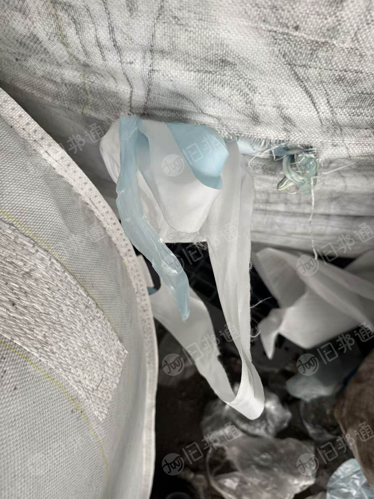 长期出售双6尼龙气囊布，气囊布新料，一种带胶一种不带胶，月供50吨左右，货在江苏无锡