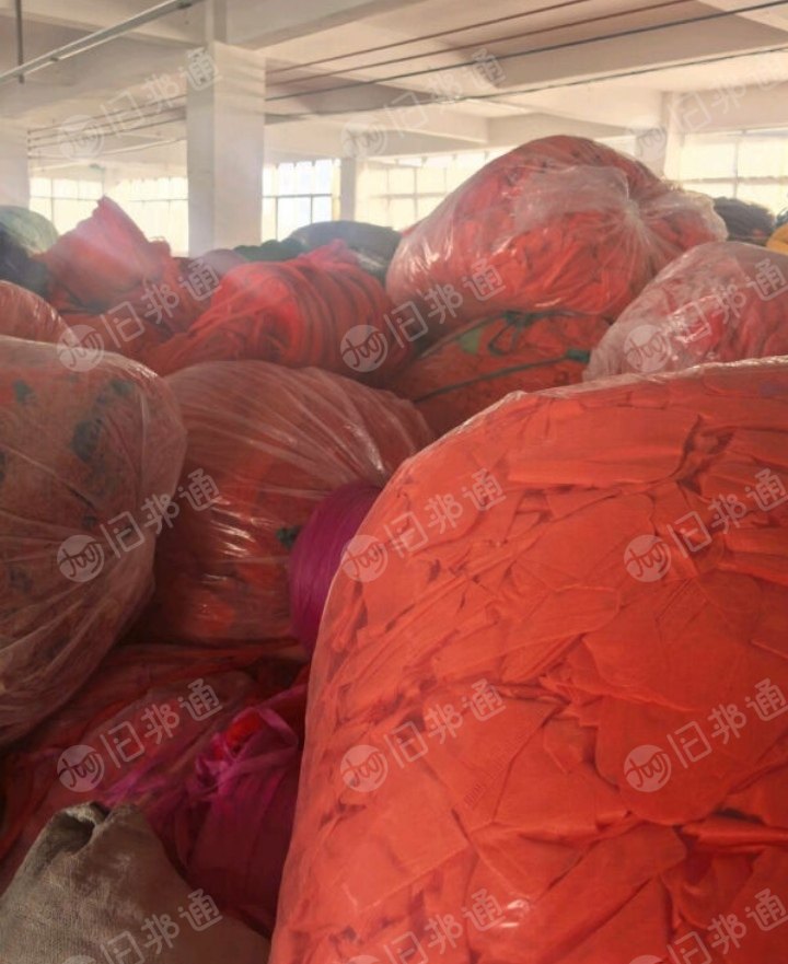 长期出售杂色pp无纺布边角料，pp无纺布，月供20吨，在福建龙岩