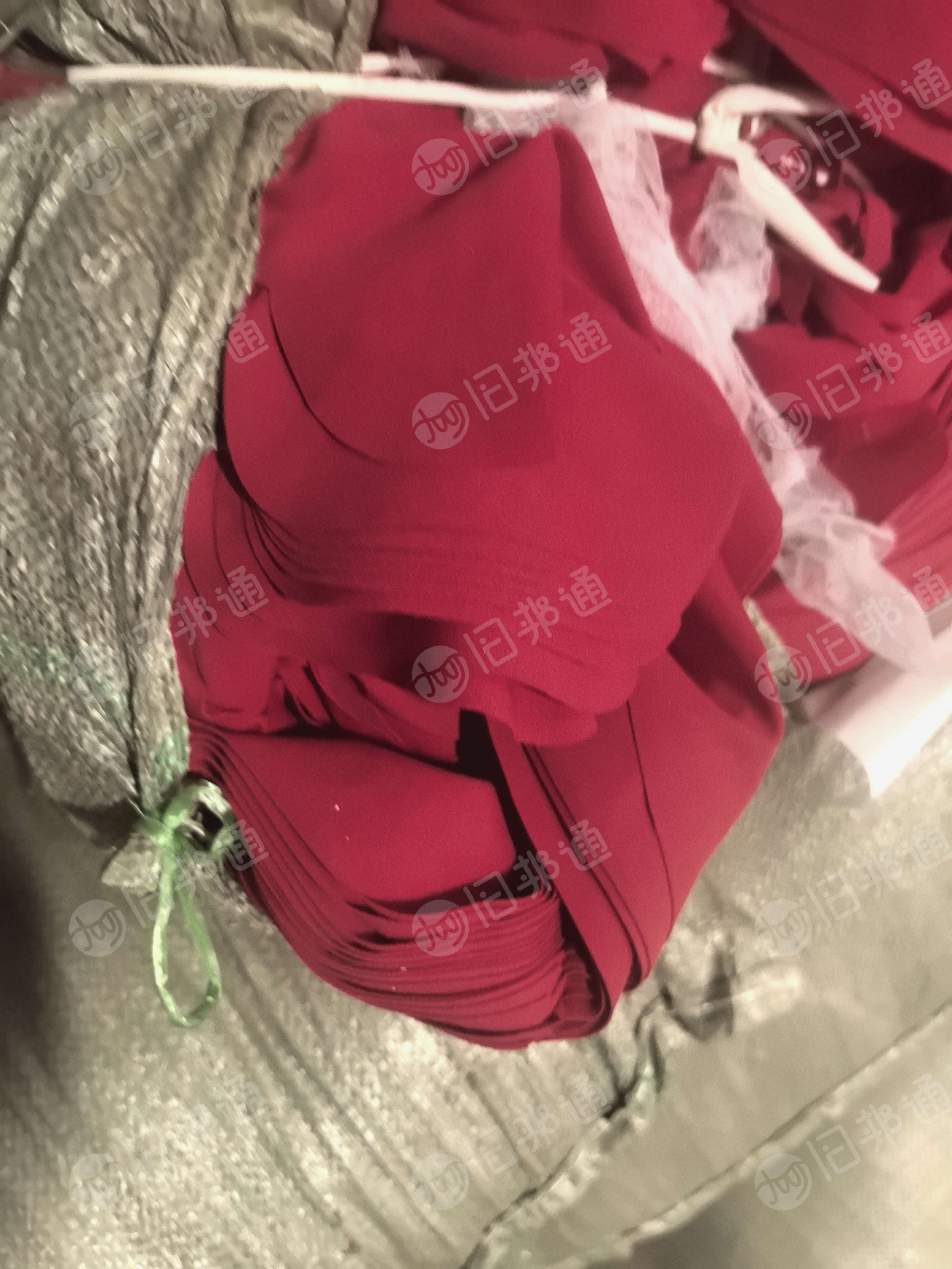 长期出售泳装布碎，泳装下脚料，四面弹，锦氨废布，现货30吨，分拣好的，干净可直接上机造粒，在福建龙岩