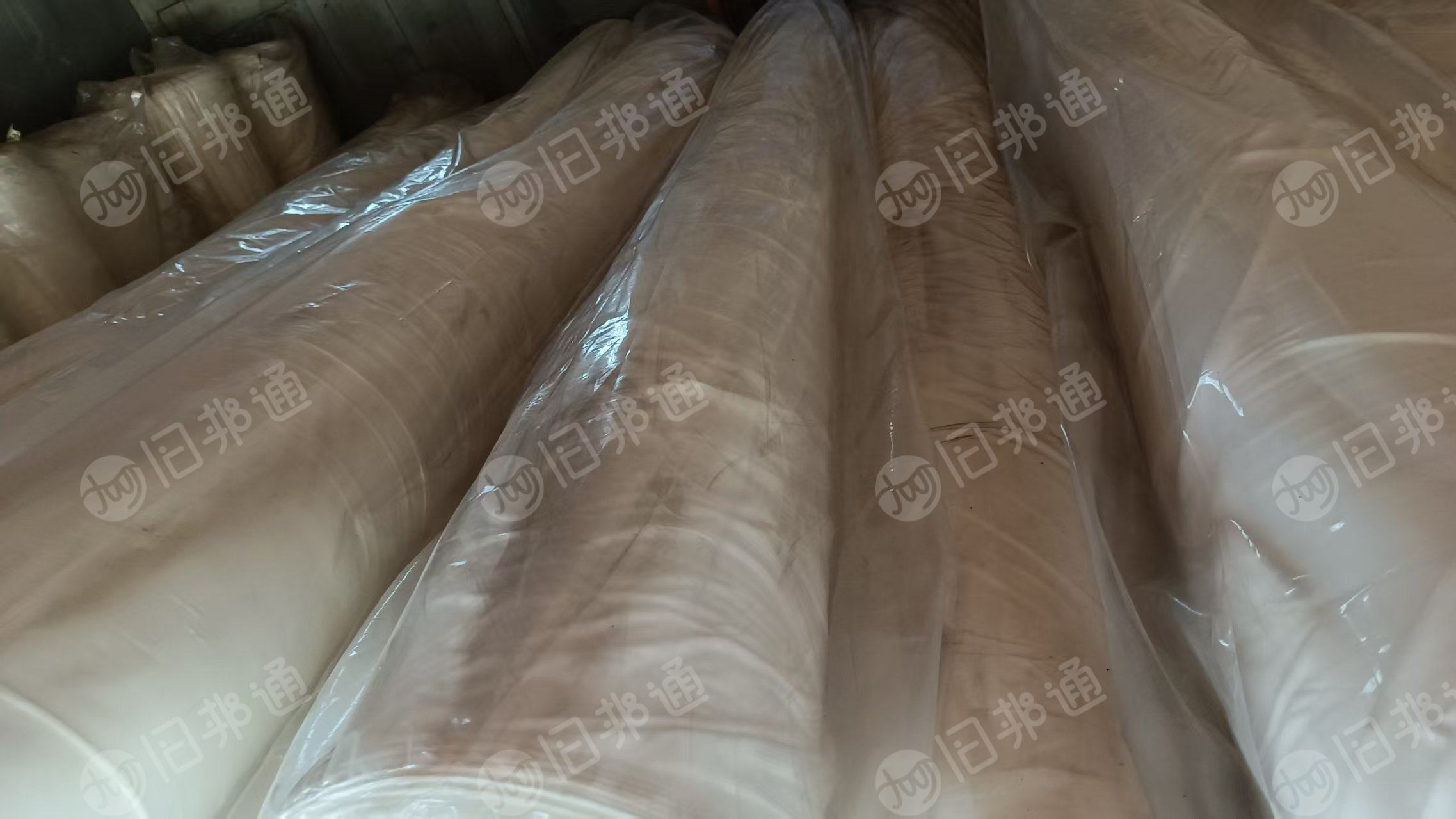 长期出售白色单磨牛奶丝，牛奶丝库存布，克重110门幅2米，在浙江绍兴