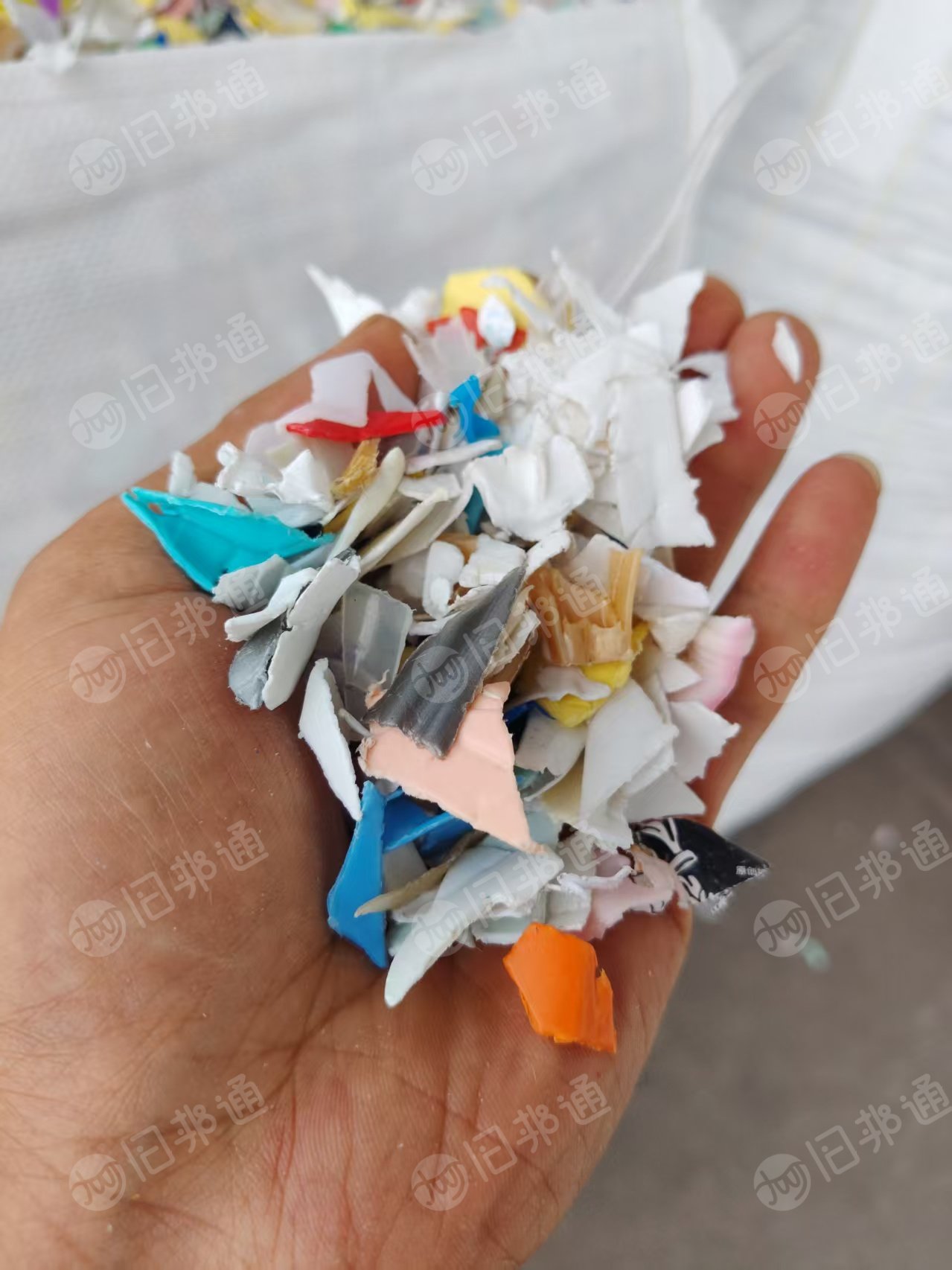 长期出售花乙破碎料，带一点商标纸，造粒可用，也可以直接上机