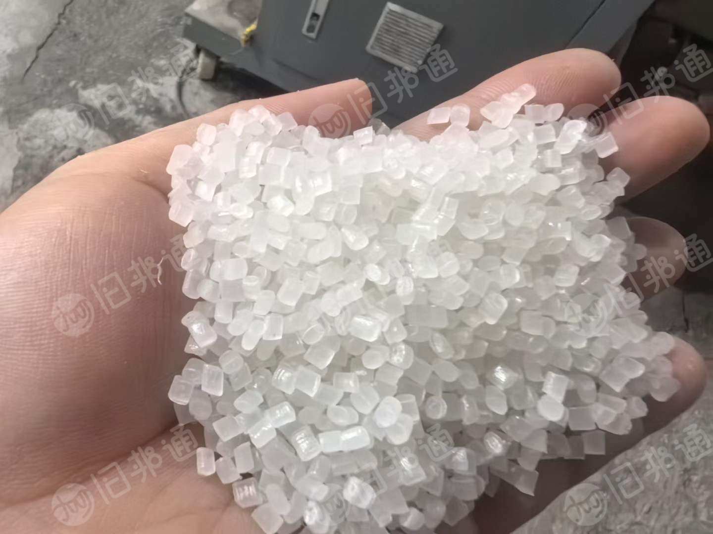 长期出售静电膜PE颗粒，可注塑