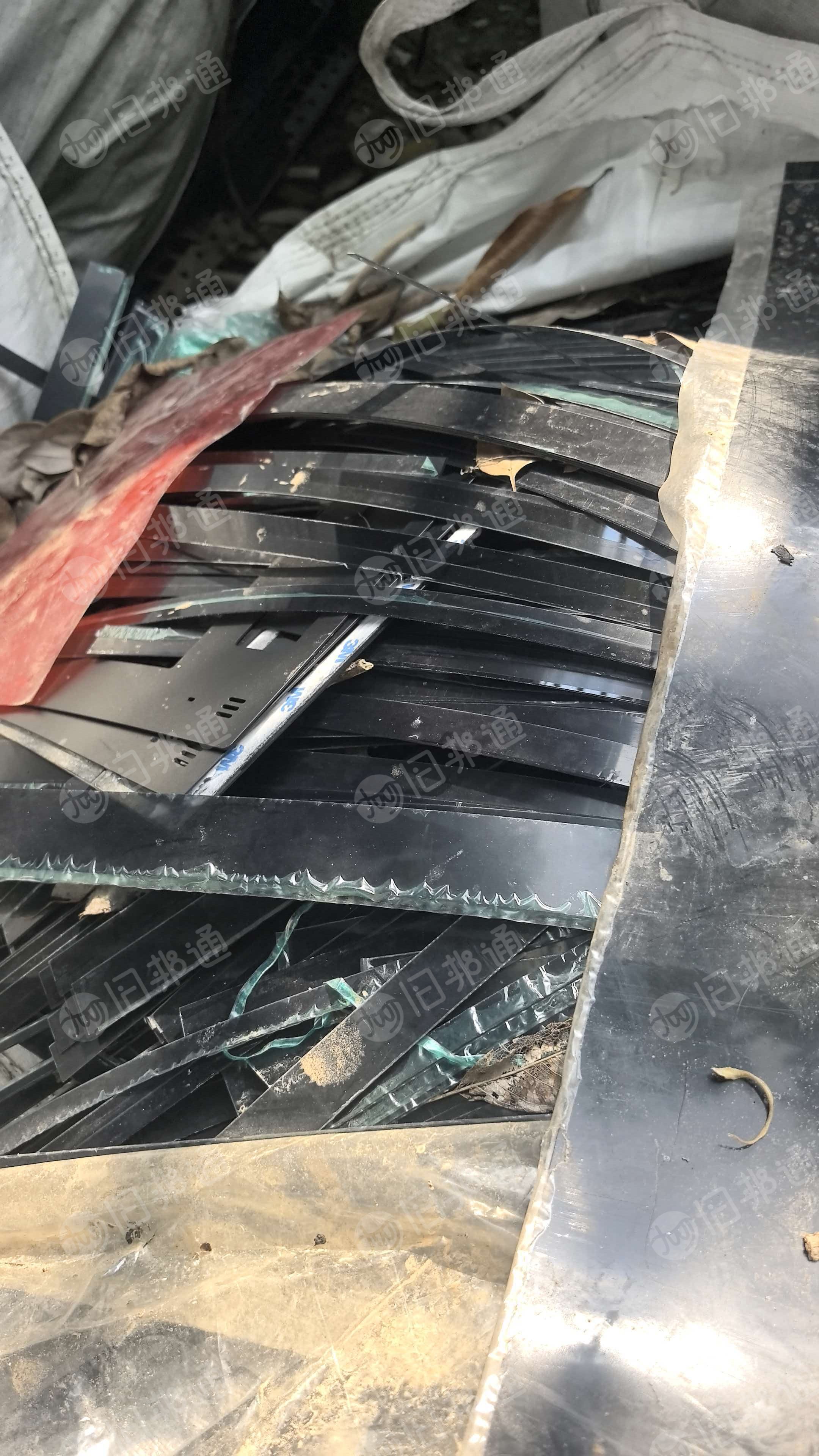 出售pc片材边角料,现货十吨左右