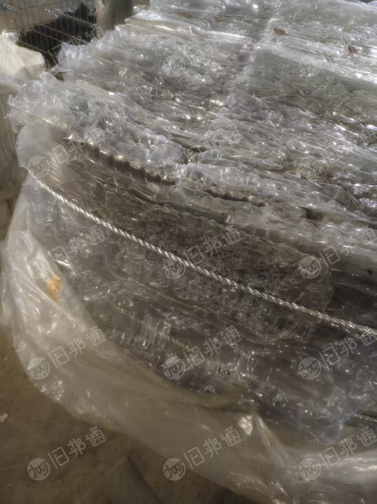长期出售pet吸塑盒压块料，一般够6吨发走