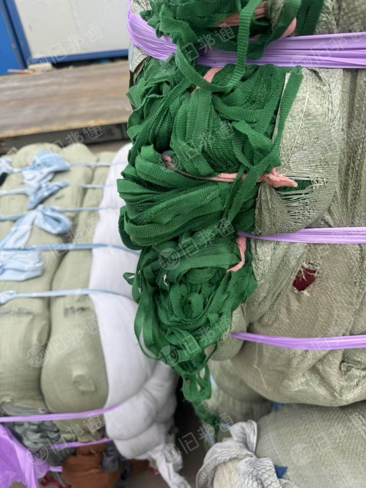 长期大量出售家纺下来的混色涤纶边角料，涤纶废布，在江苏南通