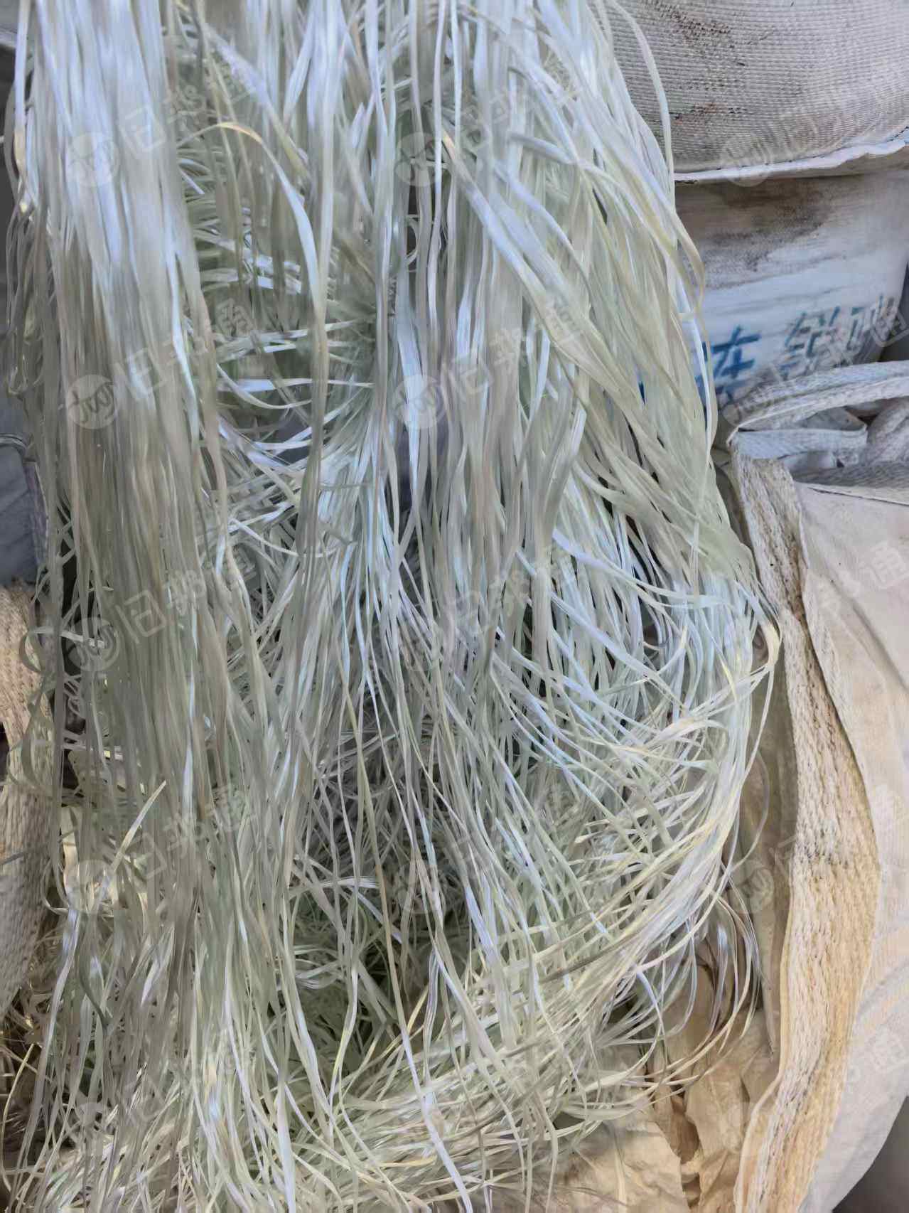长期大量出售无碱硅烷型玻璃纤维废丝，玻纤废丝，货在四川乐山