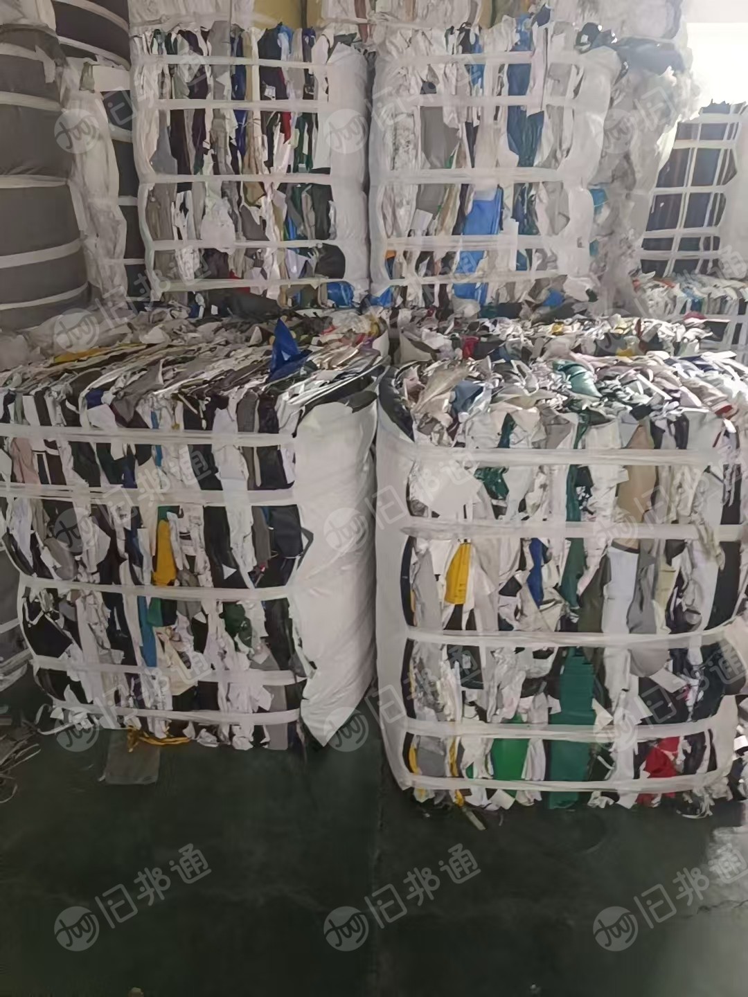 长期出售PVC广告布废料，现货够车
