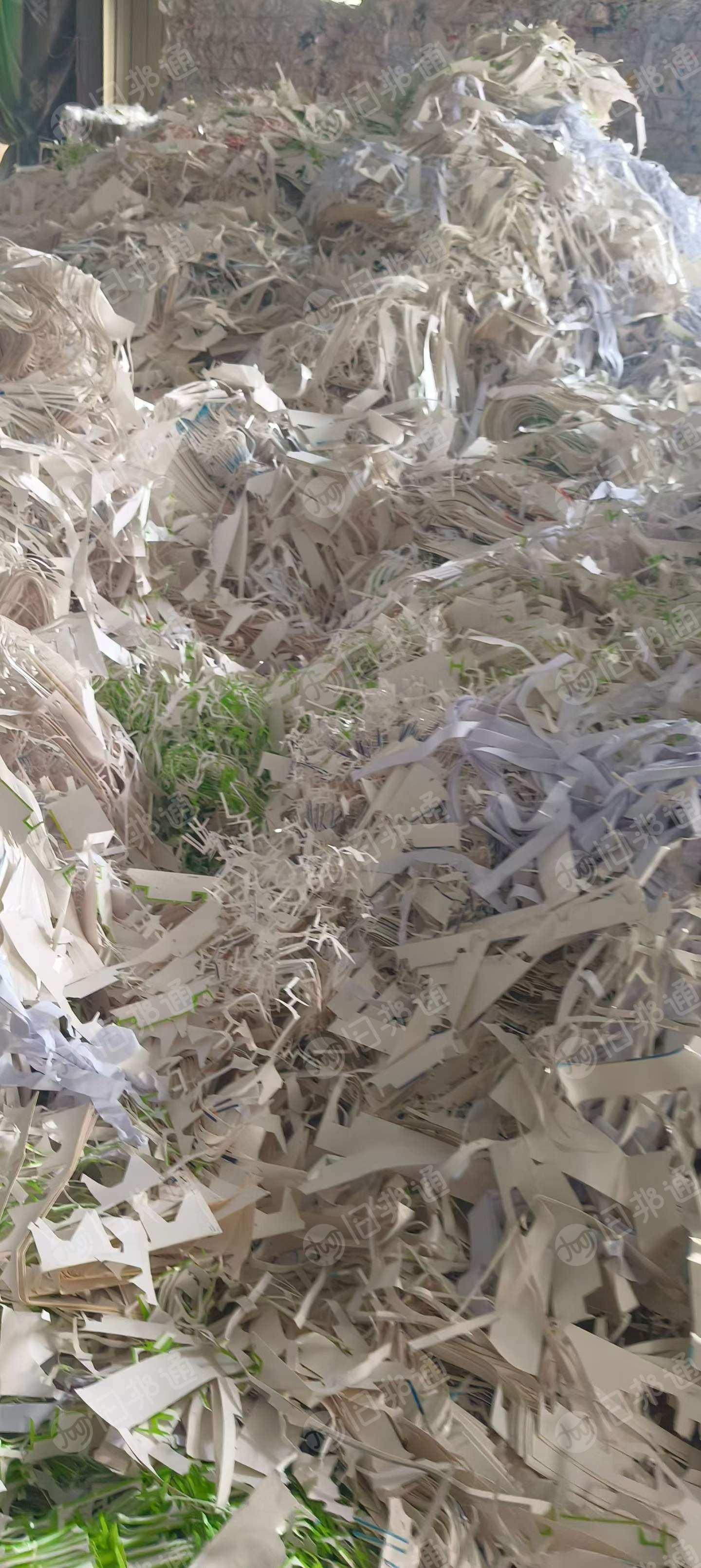 长期出售药盒白卡纸边角料，20%的带膜