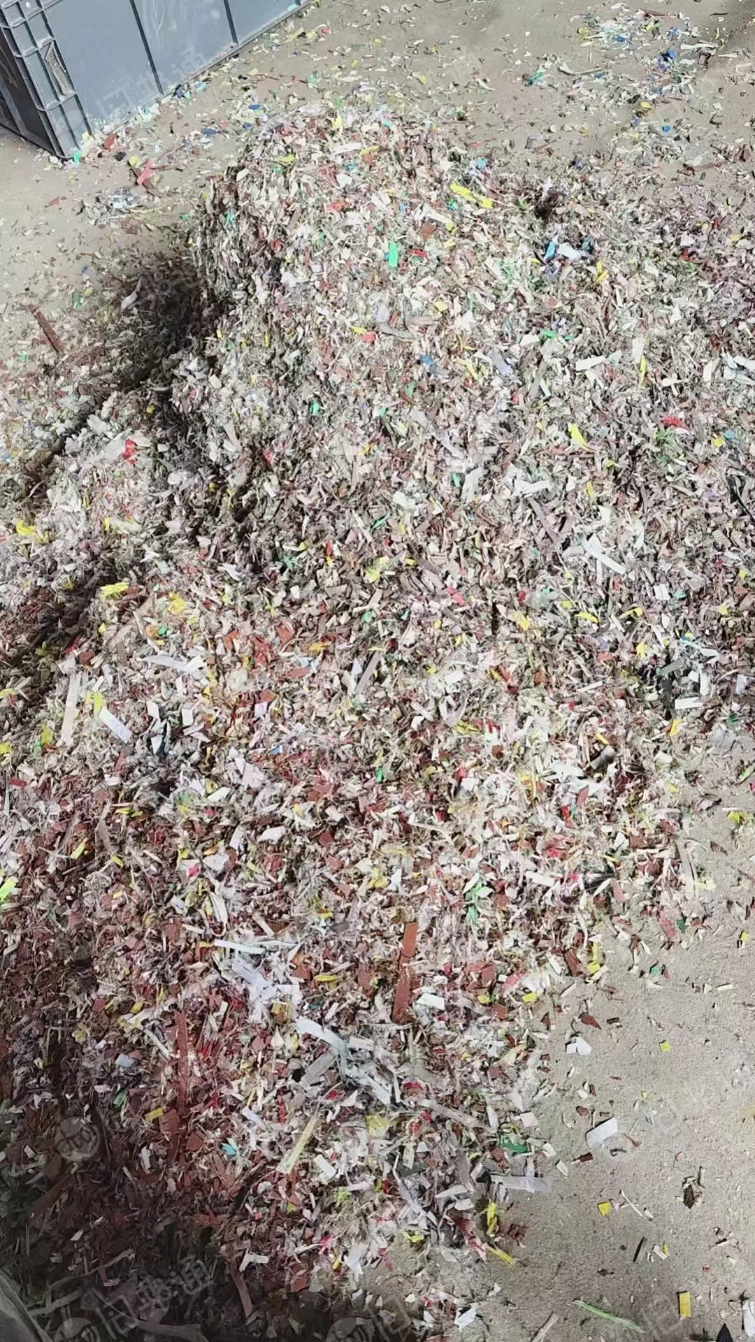 出售PP打包带破碎料，干粉的，一个月100吨