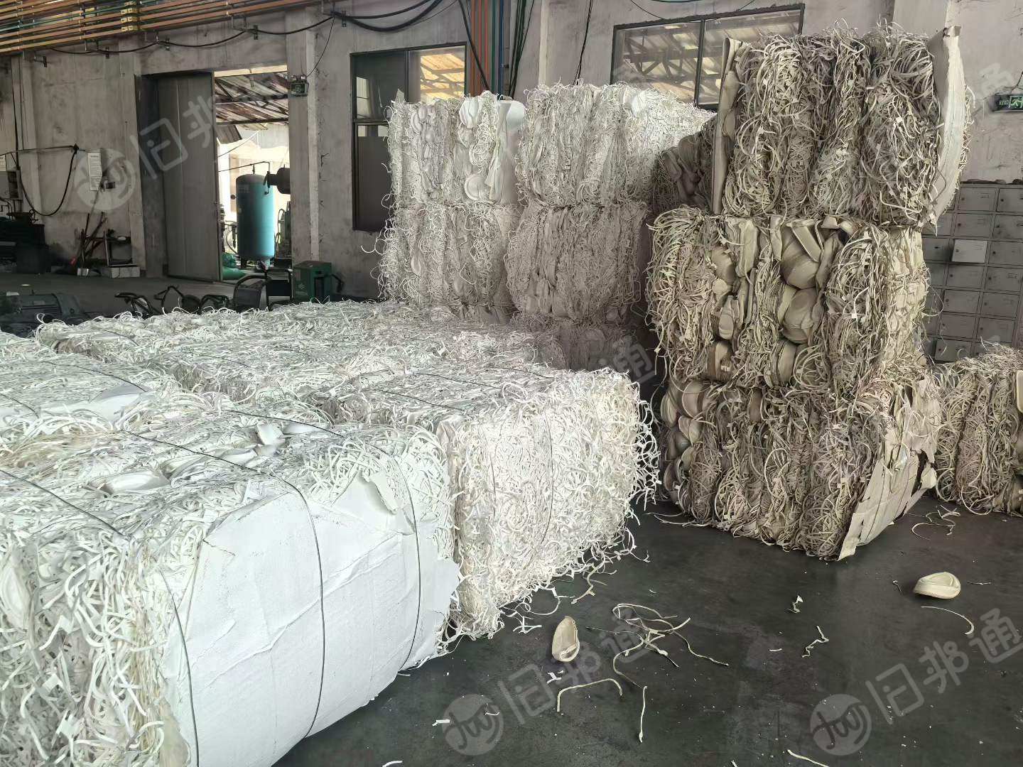 出售白色和本色餐盒纸切边料，甘蔗浆和竹浆