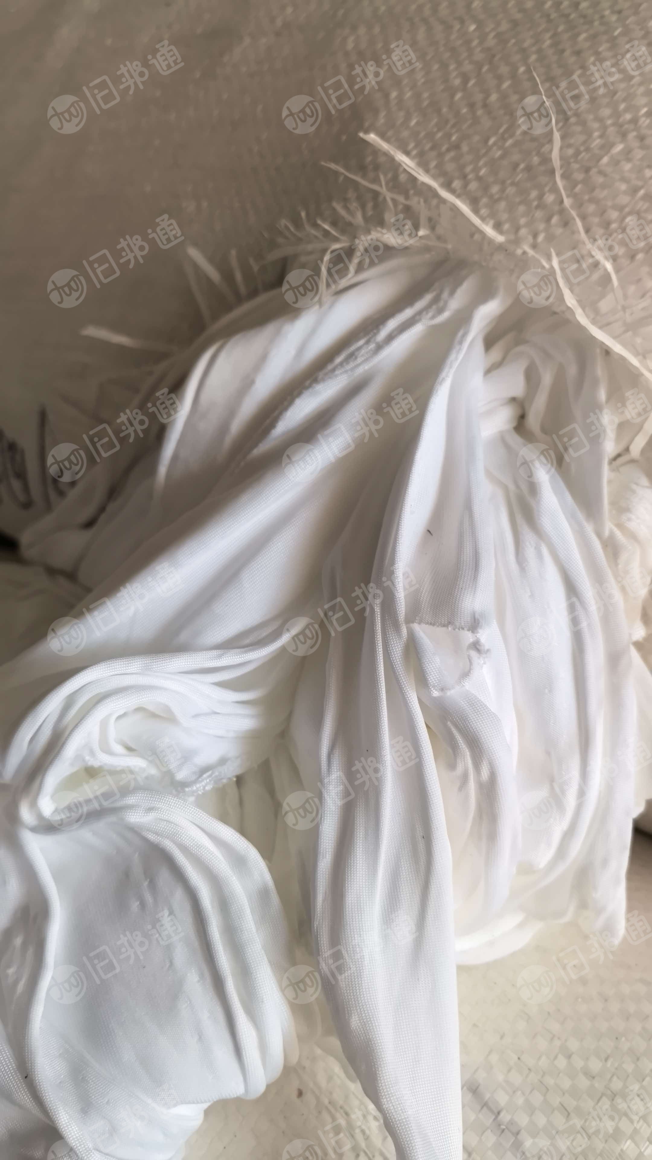 长期出售做家居服装下来的尼龙废布，锦纶废布，也有锦氨废布，带氨纶1%，货有分开，两种现货有50吨左右