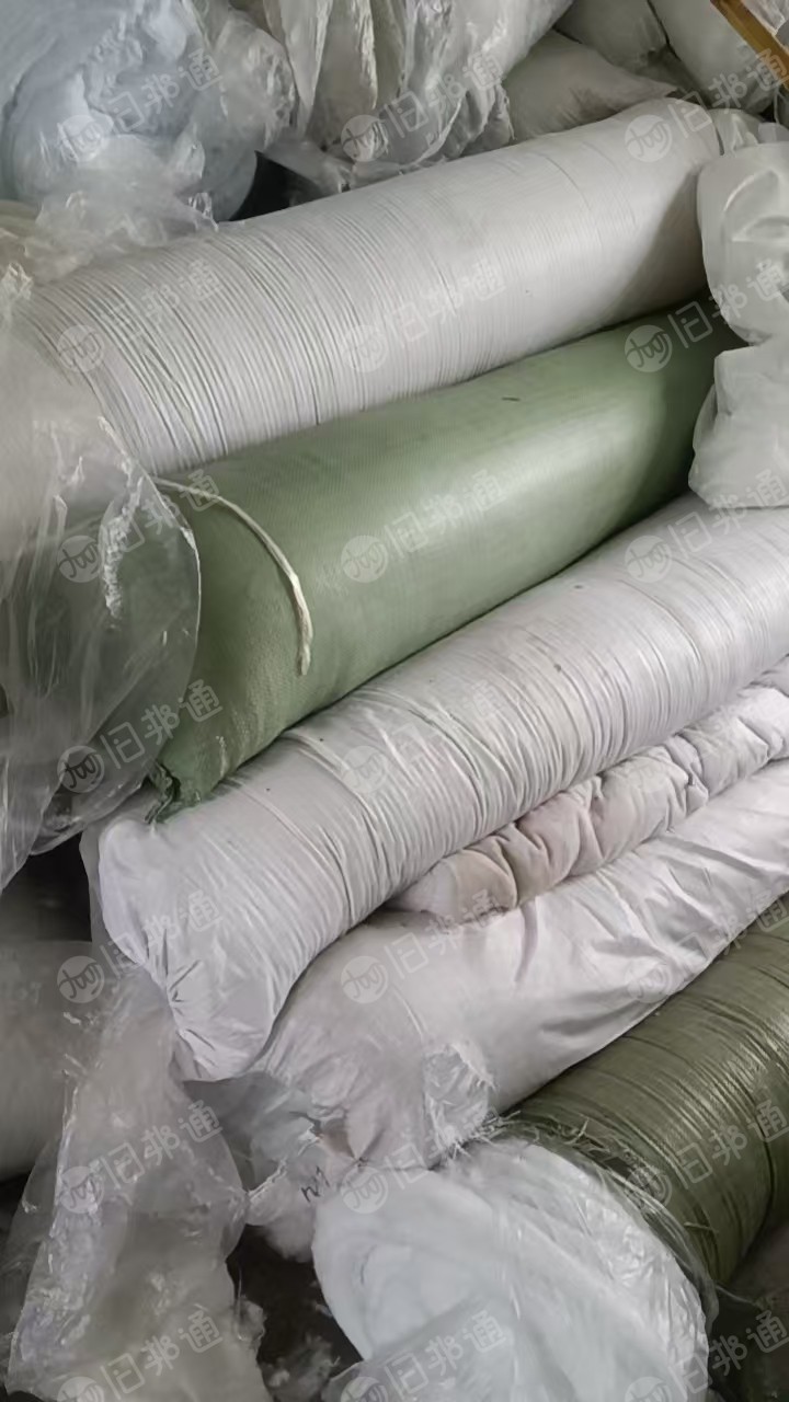 出售丝绵,整卷丝绵,门幅1.5,80-220克都有,货在安徽滁州