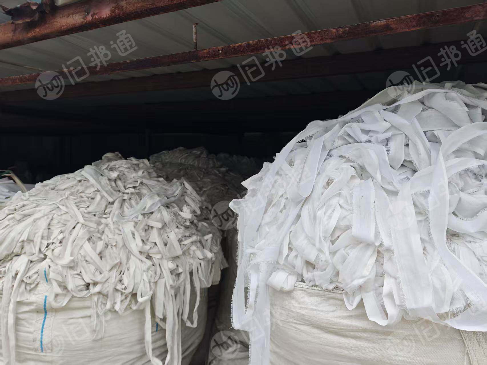 长期出售做儿童画布裁剪下来的涤纶布条，有带轻浆，货在江苏宿迁