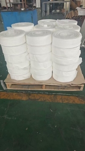 出售白色涤纶废丝，涤纶干丝，涤纶丝，可以造粒用，现货有20多吨，货在江苏盐城