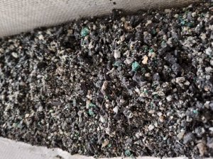 出售pp机头破碎料，清洗干净的不含金属，造粒厂下来的，现货一两百吨