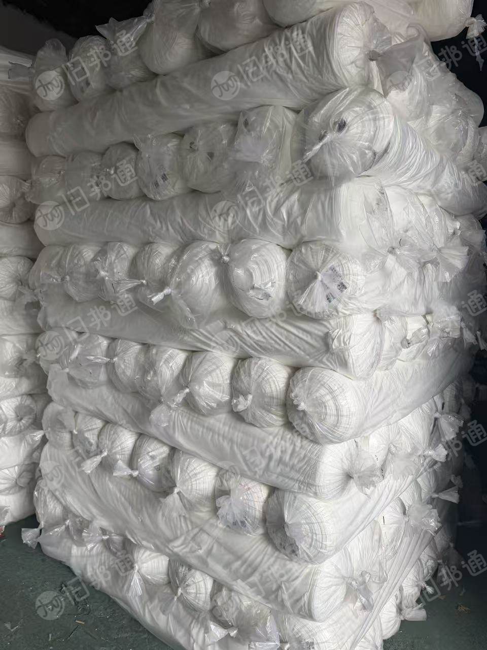 出售一批本白无氨牛奶丝，牛奶丝库存布，光板牛奶丝，门幅165克重110g，整单的，现货10吨