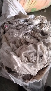 长期出售旧衣服大白，旧衣服白料，开花料，货在河北保定